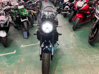 Kawasaki Z900RS 2023