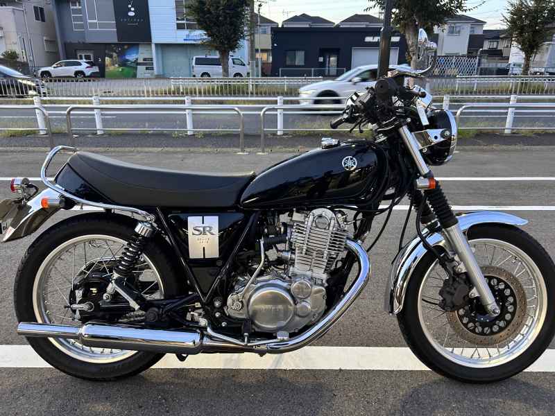 Yamaha SR400 2020