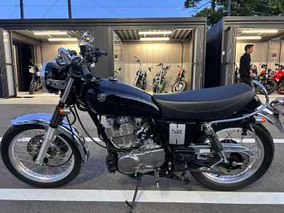 Yamaha SR400 2020