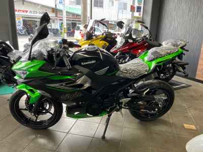 Kawasaki Ninja 400