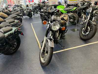 Yamaha SR400 2021