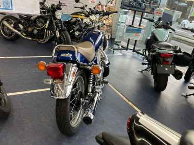 Yamaha SR400 2021