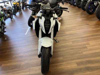 Suzuki GSX-8S 2023
