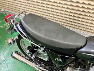 Yamaha SR400 2021