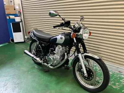 Yamaha SR400 2021