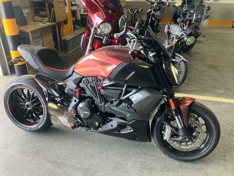 Ducati Diavel 1260 2021