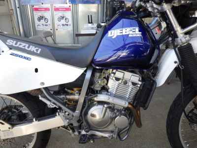 Suzuki Djebel 250XC