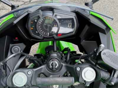 Kawasaki Ninja 400 KRT Edition 2018