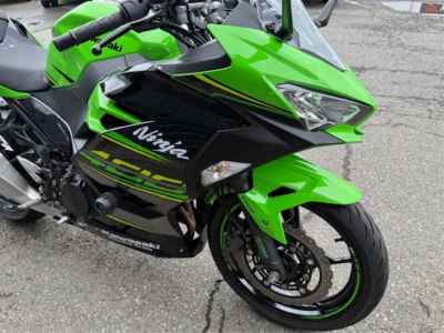 Kawasaki Ninja 400 KRT Edition 2018