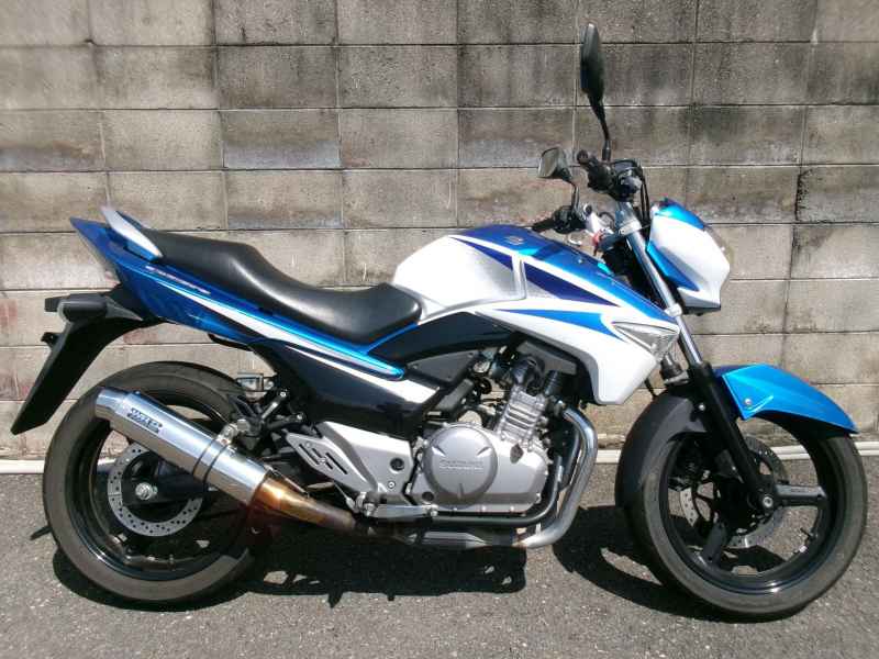 Suzuki GSR250