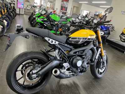 Yamaha XSR900 2016