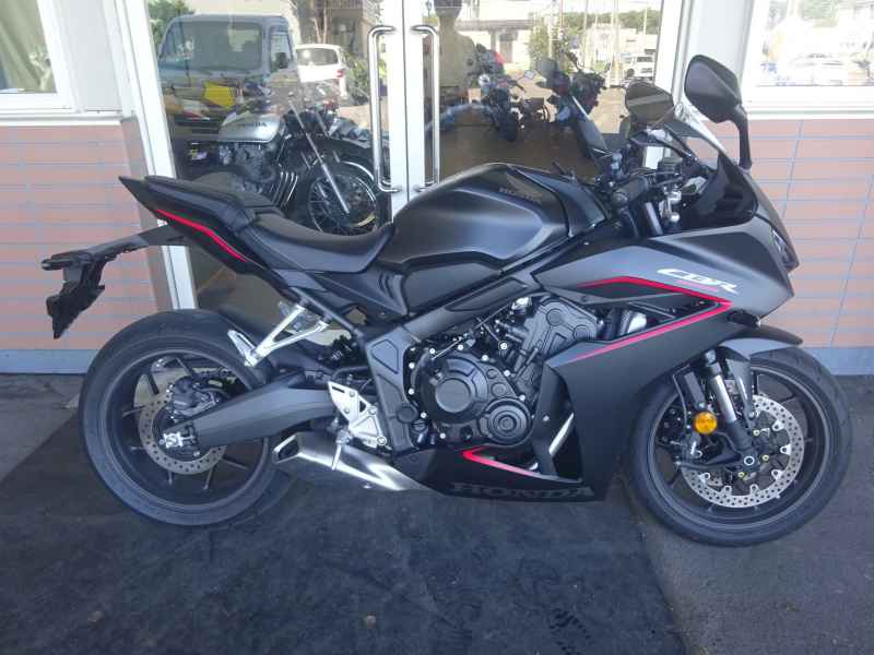 Honda CBR650R 2025