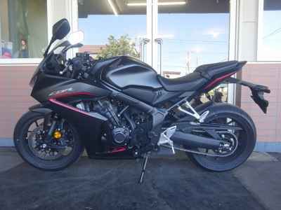 Honda CBR650R 2025