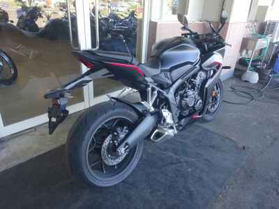 Honda CBR650R 2025