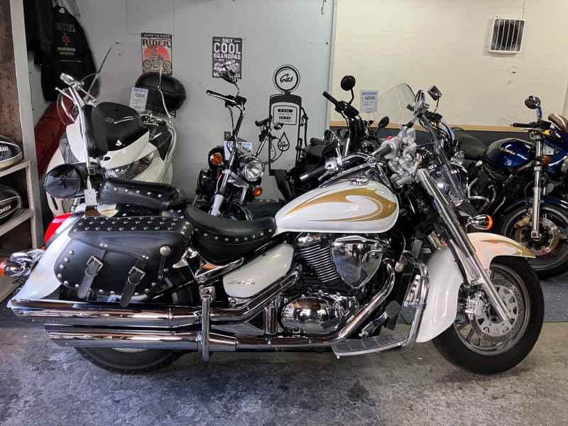 Suzuki Intruder 400 Classic 2009