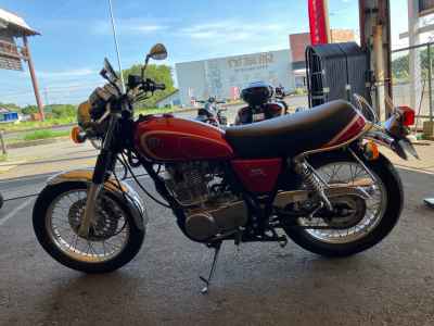 Yamaha SR400 2011