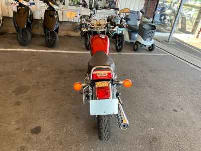Yamaha SR400 2011