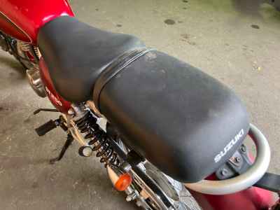 Suzuki ST250E