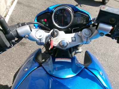 Suzuki GSR250
