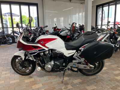 Honda CB1300 Super Boldor 2016