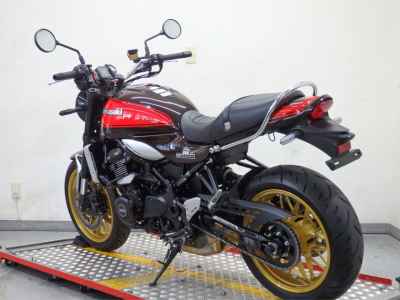 Kawasaki Z900RS 2022