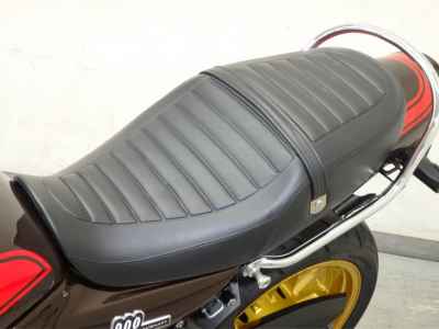Kawasaki Z900RS 2022