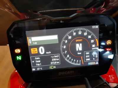 Ducati Streetfighter V4S 2024