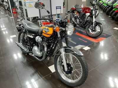 Kawasaki W800 2016