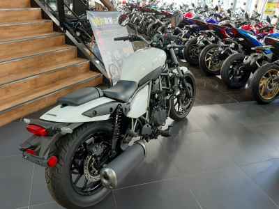 Kawasaki Eliminator 400 2023