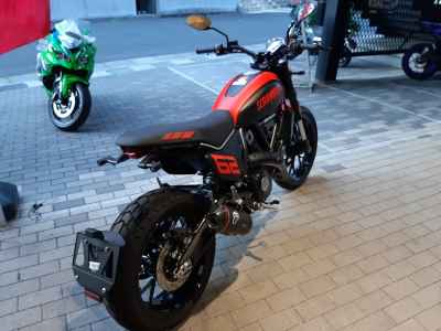 Ducati Scrambler Full Throttle 2024