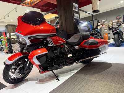 Harley-Davidson Street Glide FLHXSE1800 2025