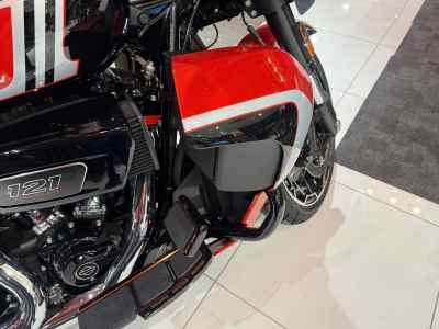 Harley-Davidson Street Glide FLHXSE1800 2025