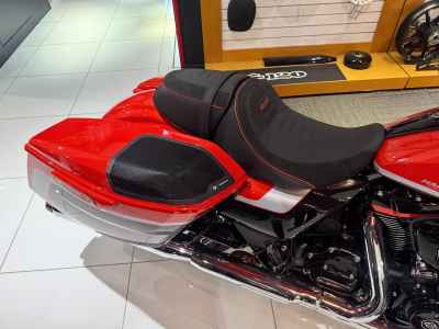 Harley-Davidson Street Glide FLHXSE1800 2025