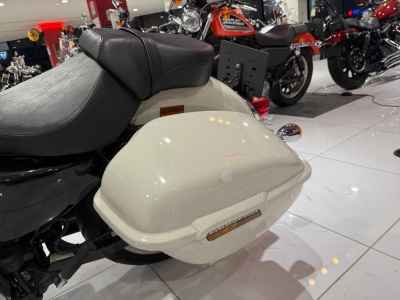 Harley-Davidson Sportster XL883R 2013