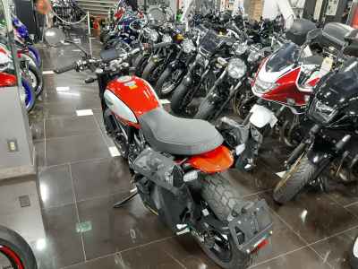 Ducati Scrambler Icon 2021