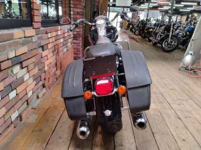 Harley-Davidson Road King FLHRSI1450 2005