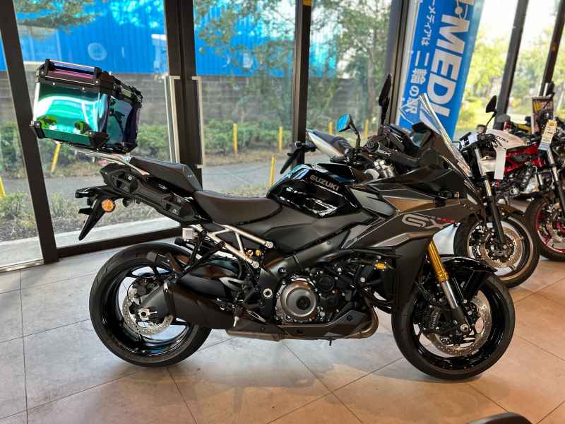 Suzuki GSX-S1000 2024