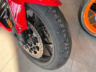Honda CBR650R E-Clutch 2025