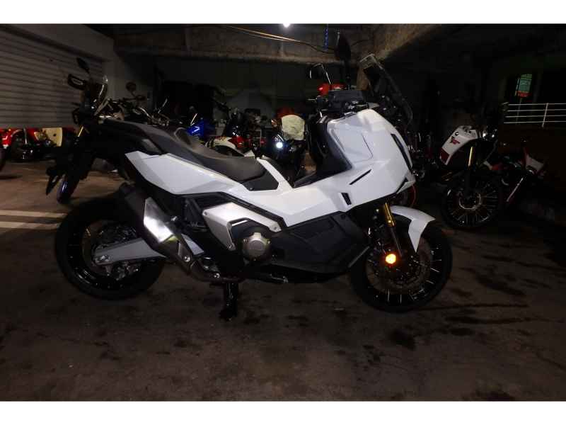 Honda X-Adv 750 2025