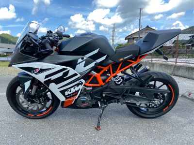 KTM RC 390 2021