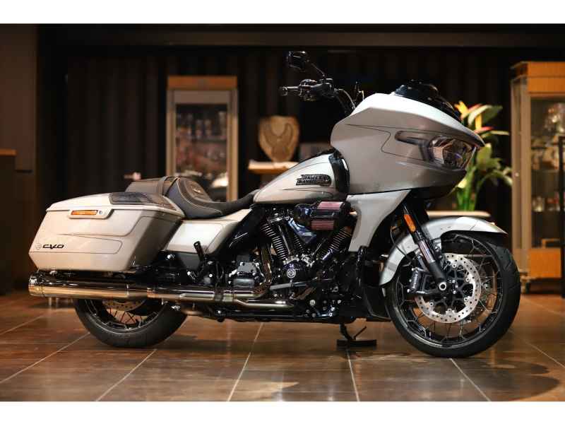 Harley-Davidson Road Glide FLTRXSE1923 CVO 2024