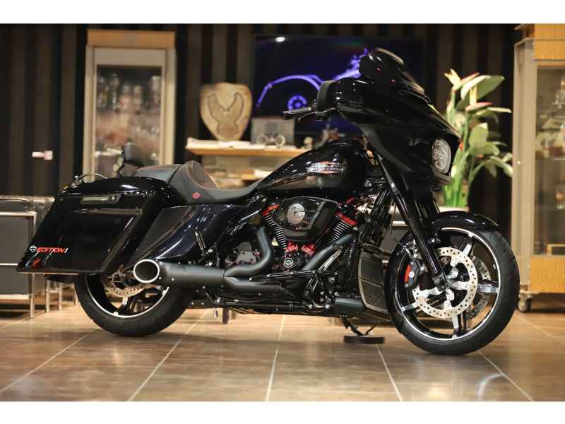 Harley-Davidson Street Glide FLHX1580 2024