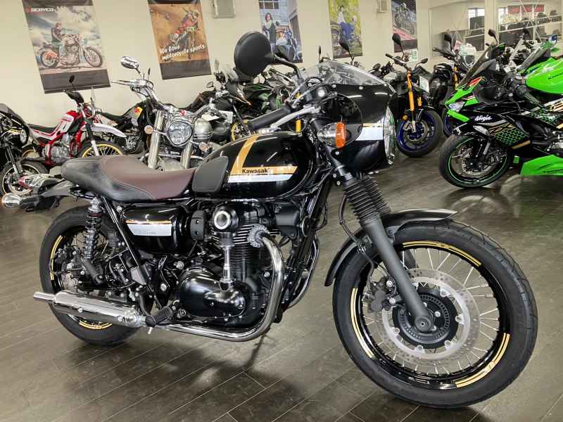 Kawasaki W800 2022