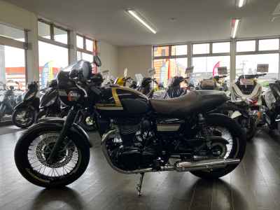Kawasaki W800 2022