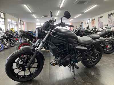 Kawasaki Eliminator 400 2023