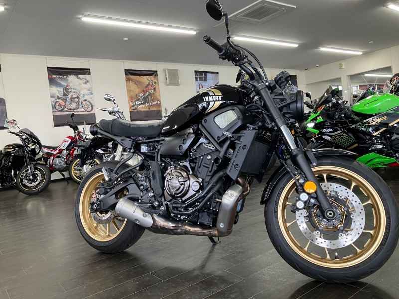 Yamaha XSR700 2022