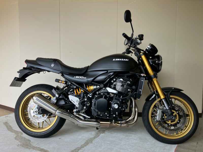 Kawasaki Z900RS SE 2025