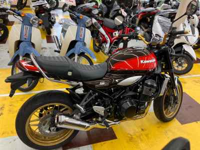 Kawasaki Z900RS 2022