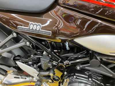 Kawasaki Z900RS 2022