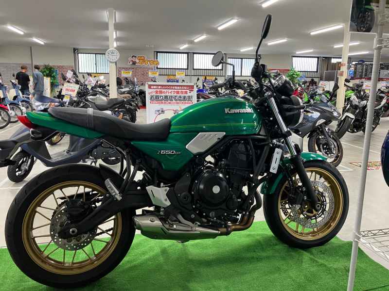 Kawasaki Z650RS 2023